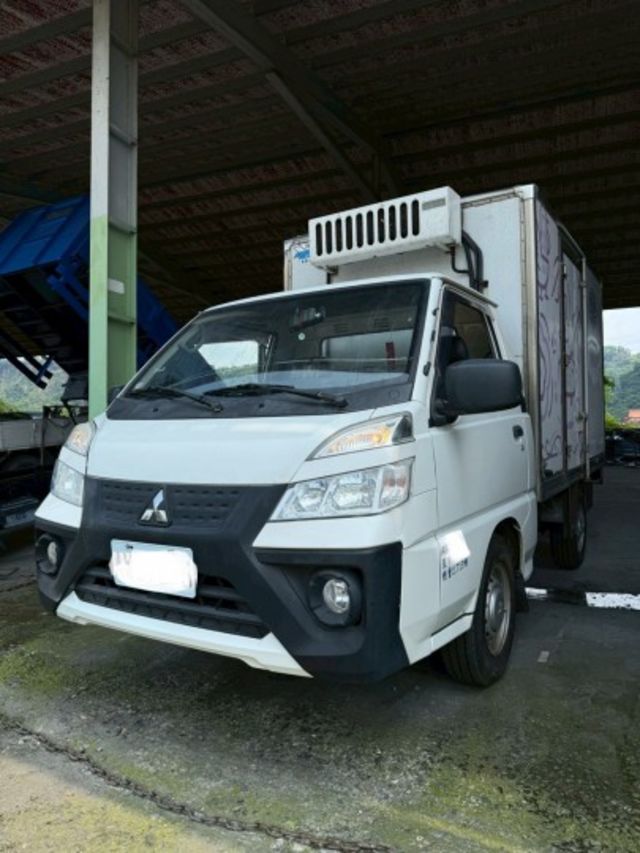 2019年 中華 得利卡 冷凍車廂  第6張相片