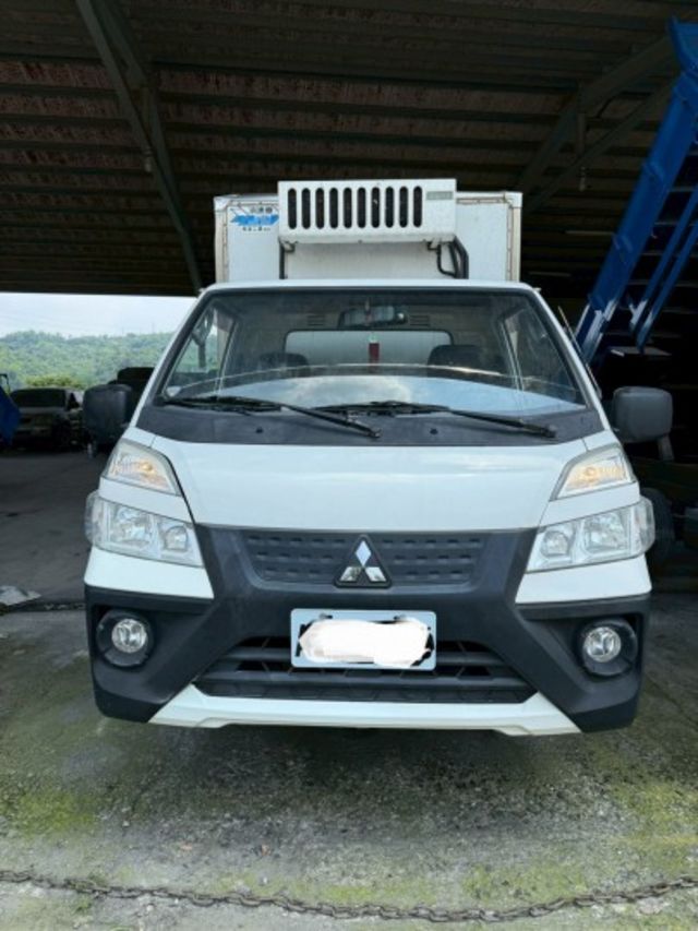 2019年 中華 得利卡 冷凍車廂  第7張相片