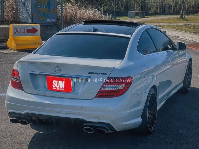 C-CLASS COUPE C204  第5張相片