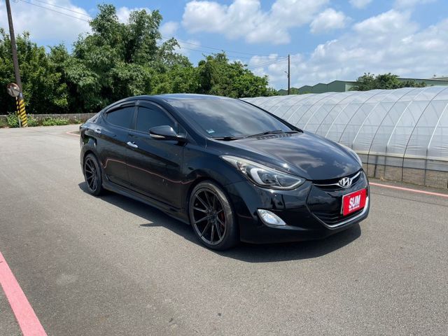 ELANTRA  第3張相片