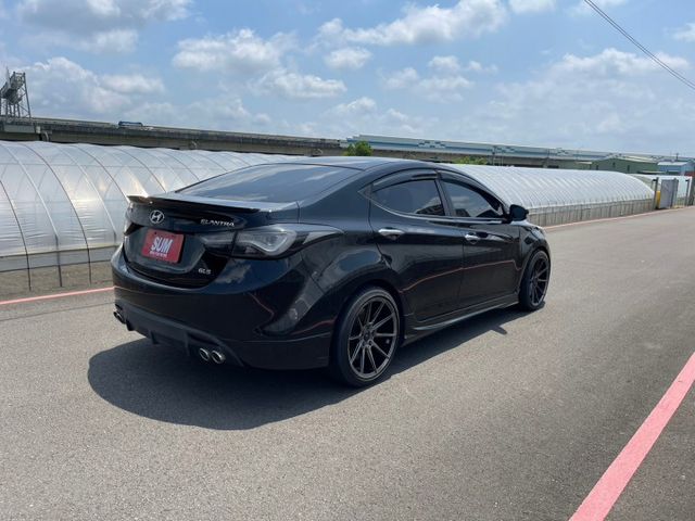 ELANTRA  第5張相片