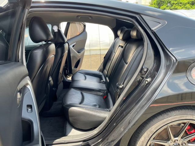ELANTRA  第12張相片