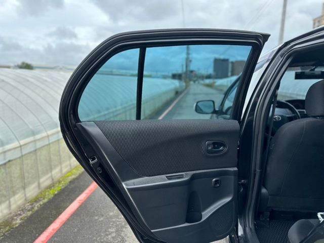 YARIS  第13張相片