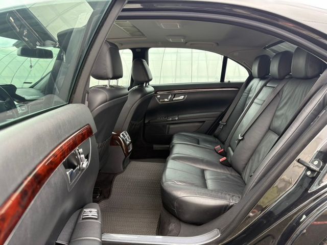 S-CLASS W221  第13張相片