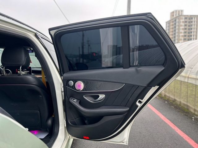 C-CLASS ESTATE  第8張相片