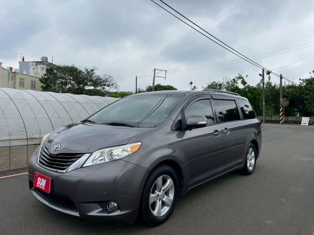 SIENNA  第1張相片