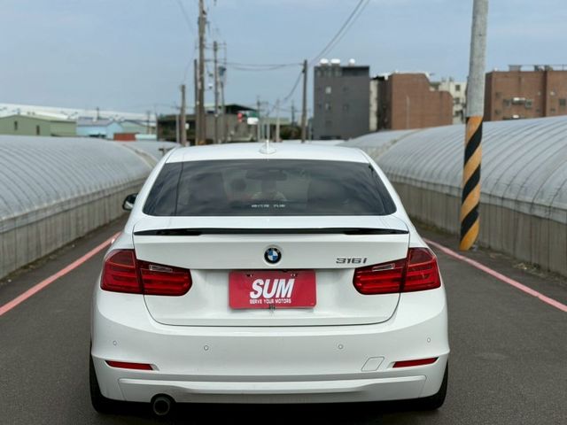 3 SERIES SEDAN F30  第5張相片