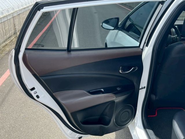 YARIS CROSSOVER  第13張相片