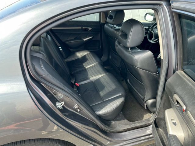 CIVIC  第13張相片