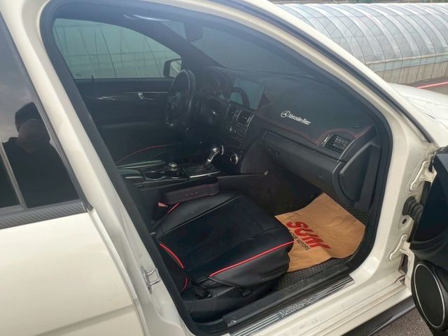 C-CLASS W204  第10張相片
