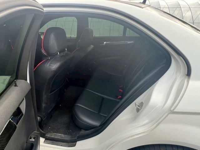 C-CLASS W204  第12張相片