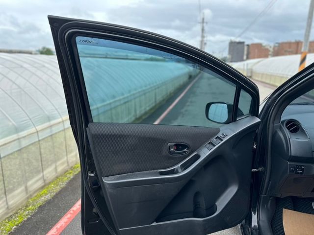 YARIS  第8張相片