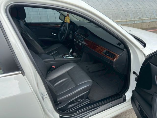 5 SERIES SEDAN E60  第8張相片