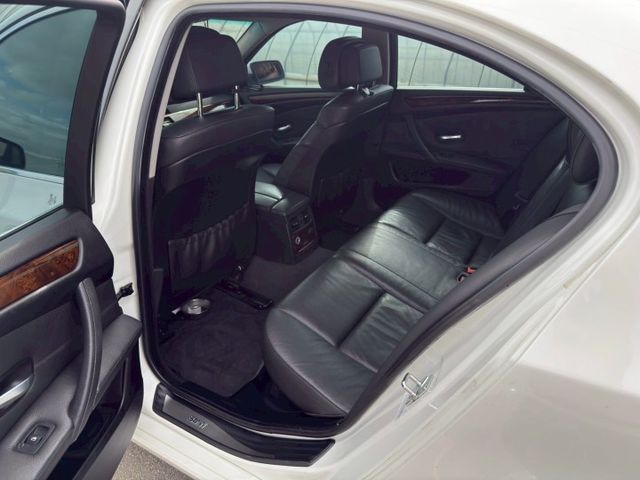 5 SERIES SEDAN E60  第12張相片