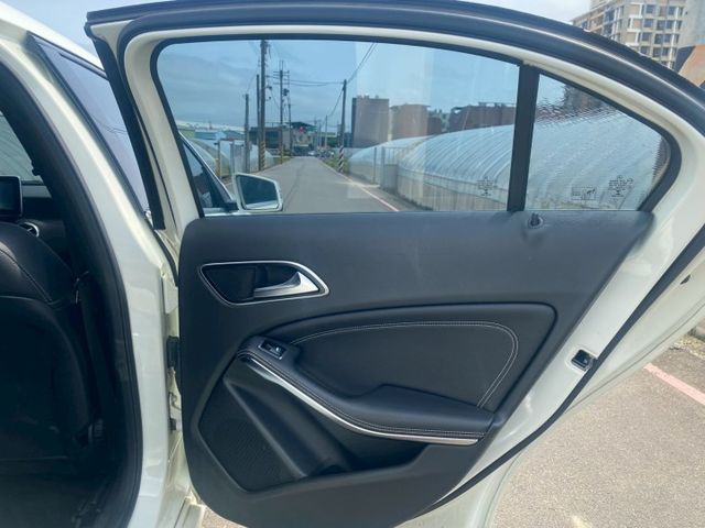 A-CLASS W176  第13張相片