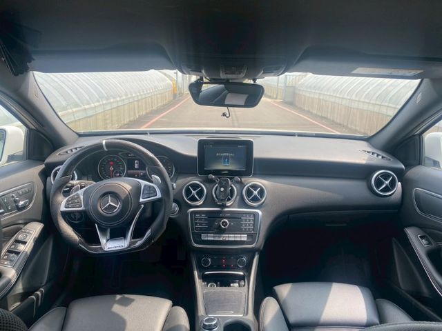 A-CLASS W176  第15張相片