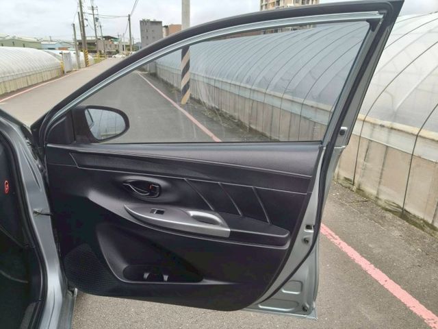 YARIS  第13張相片