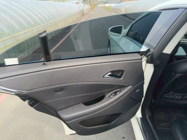 CLS-CLASS W219  第9張相片