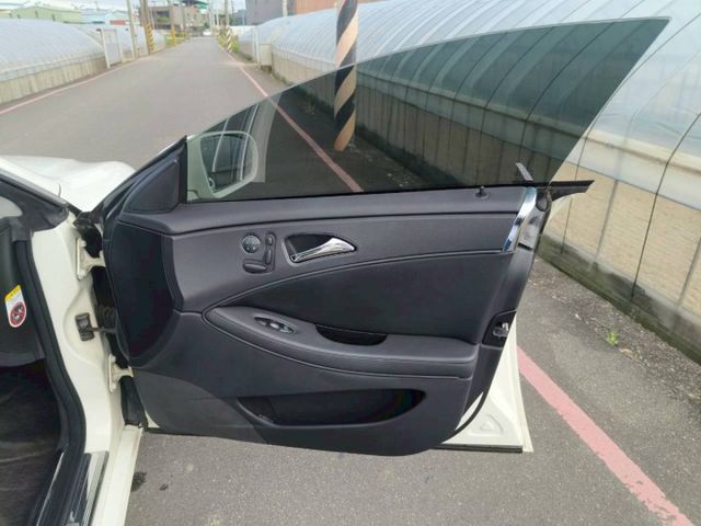 CLS-CLASS W219  第13張相片