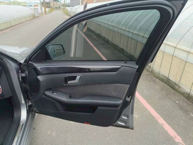 E-CLASS W212  第13張相片
