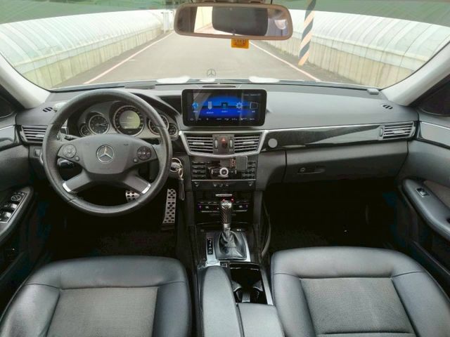 E-CLASS W212  第15張相片