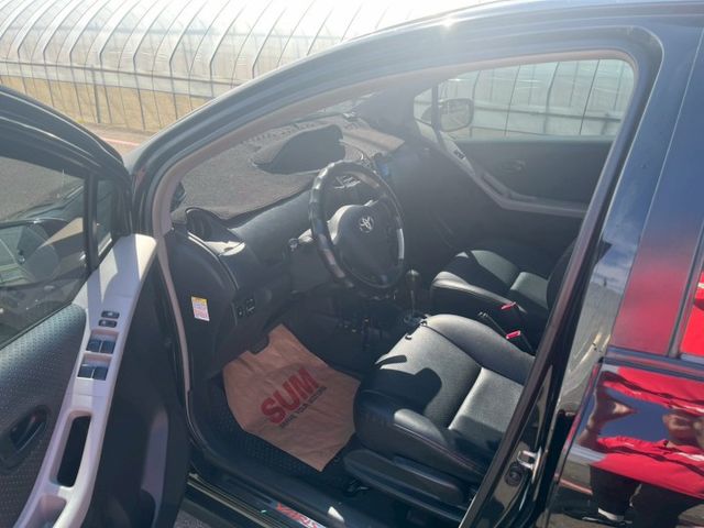 YARIS  第7張相片
