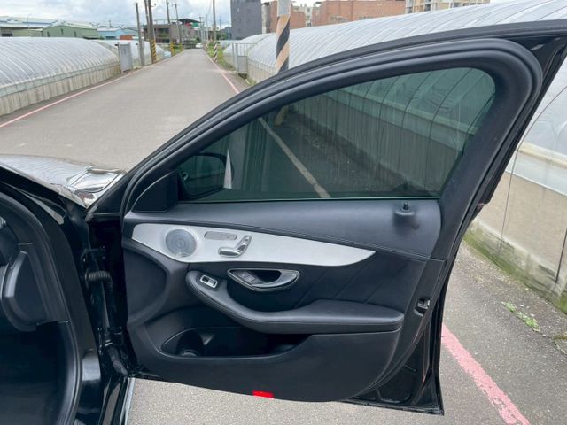 C-CLASS SEDAN W205  第11張相片