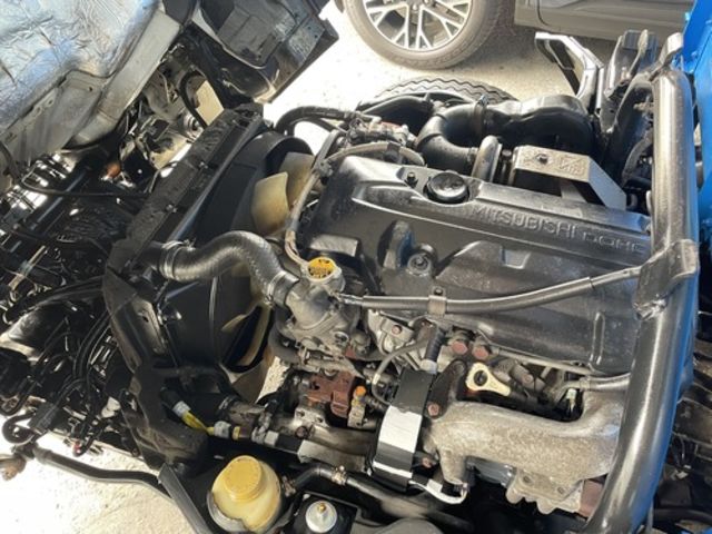 MITSUBISHI三菱 CANTER  第6張相片