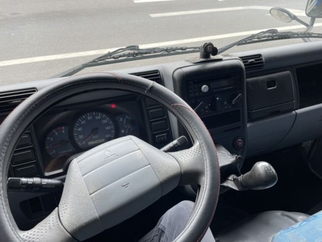 MITSUBISHI三菱 CANTER  第9張相片