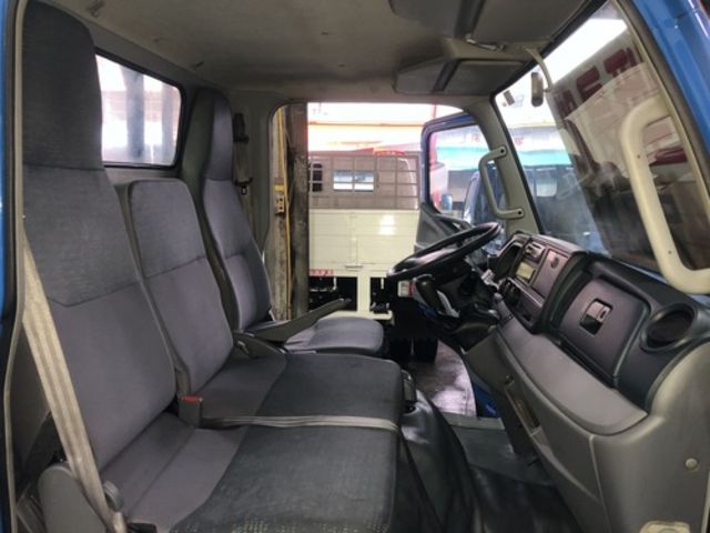 MITSUBISHI三菱 CANTER  第5張相片