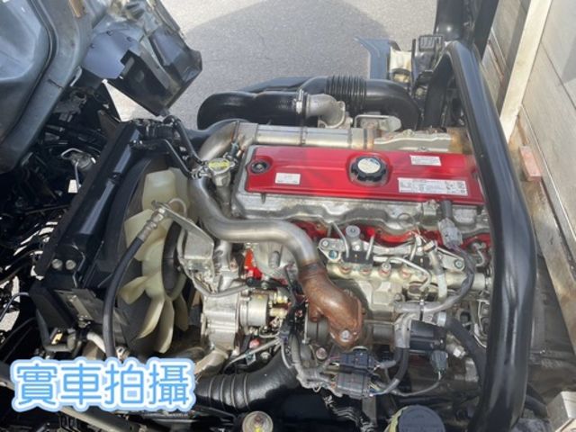 HINO日野 300  第7張相片