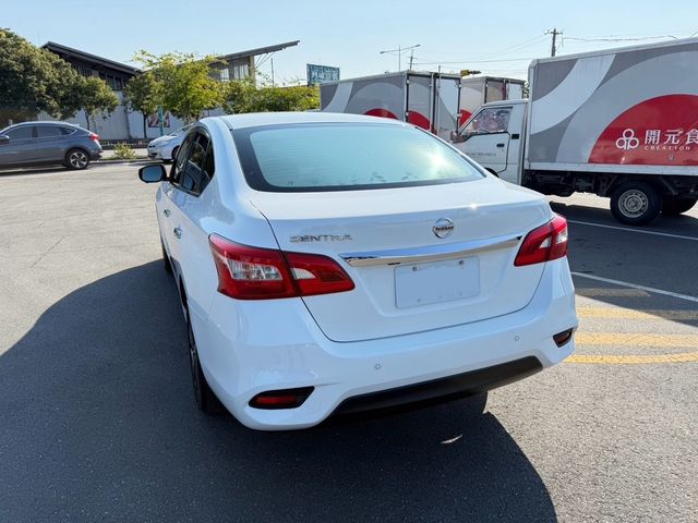 NISSAN日產 SENTRA  第3張相片