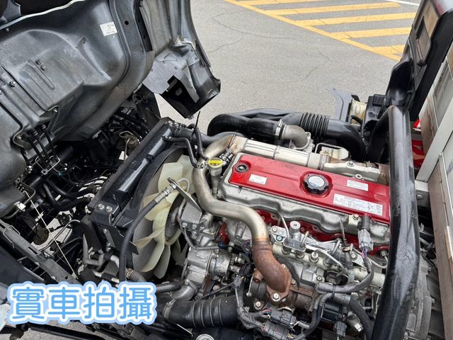 HINO日野 300  第6張相片