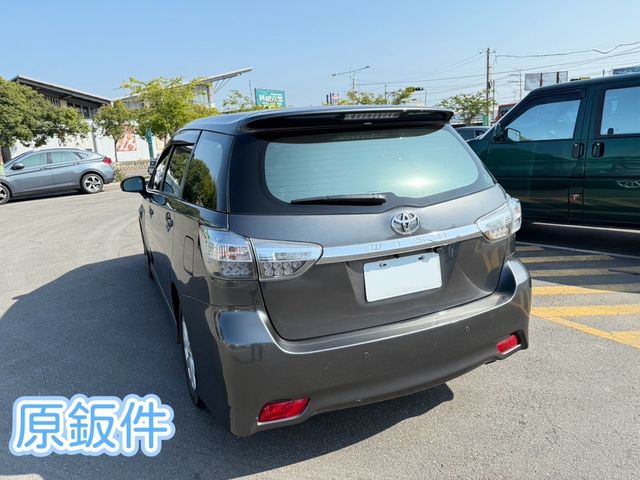 TOYOTA豐田 WISH  第3張相片