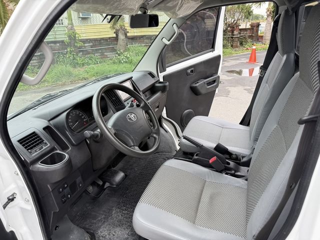 TOYOTA豐田 TOWN ACE  第9張相片