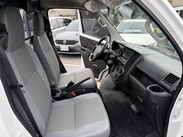 TOYOTA豐田 TOWN ACE  第11張相片