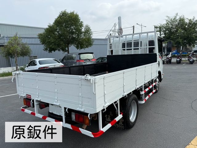 ISUZU五十鈴 ELF  第3張相片