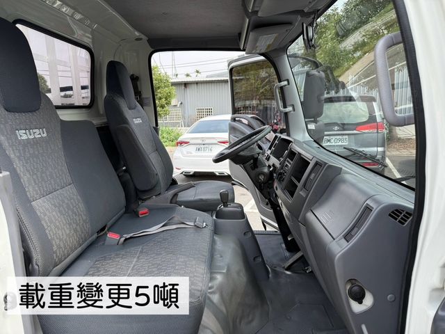 ISUZU五十鈴 ELF  第6張相片