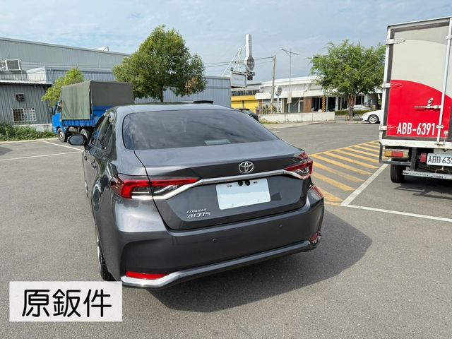 TOYOTA豐田 ALTIS  第3張相片