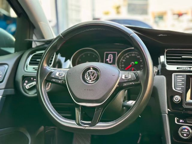 VOLKSWAGEN福斯 GOLF  第6張相片