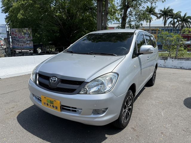 TOYOTA豐田 INNOVA  第2張相片