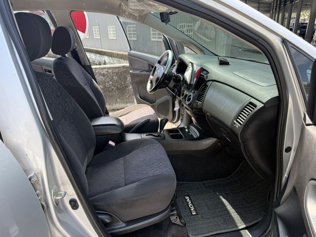 TOYOTA豐田 INNOVA  第8張相片