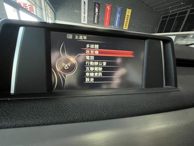 原廠保養，低里程，柴油省油、省稅，扭力大 ，國產車的預算直接升級BMW休旅車霸主  第11張相片