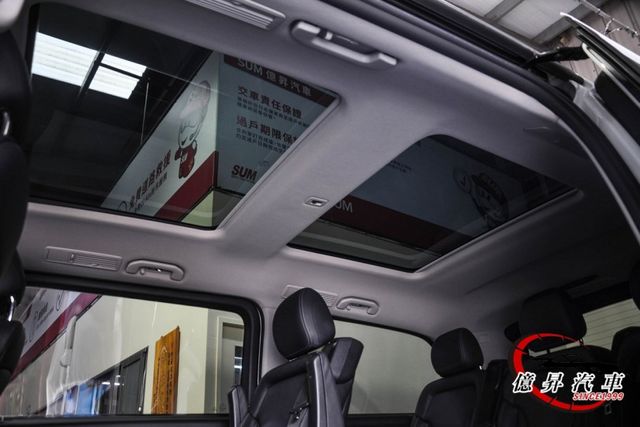 僅跑6.6萬公里，新車價319萬 Avantgarde，雙天窗，第二排獨立座椅，純家庭自用車  第12張相片