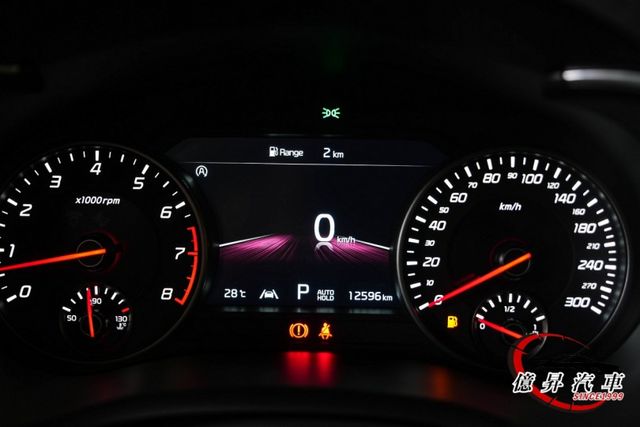 3.3 AWD，V6，渦輪增壓，366匹馬力，新車已停產，市場稀有，賣一台少一台  第20張相片