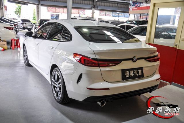 218i Gran Coupe，低里程，ACC跟車、盲點，配備豐富，跑車流線外型  第4張相片