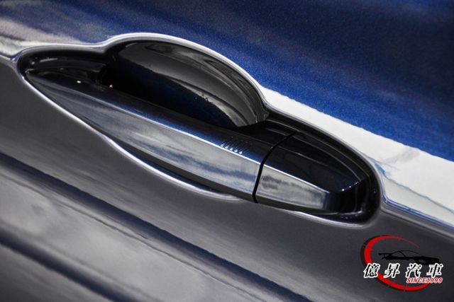 抬頭顯示器、Keyless、自動煞停、車道偏移警示，空間變化靈活，都會型跑旅車  第8張相片