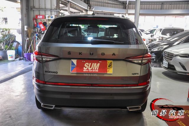 全景天窗、全數位儀表、360度環景、Matrix智慧型頭燈，新車保固中  第5張相片