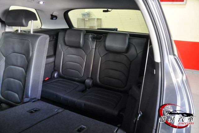 全景天窗、全數位儀表、360度環景、Matrix智慧型頭燈，新車保固中  第10張相片