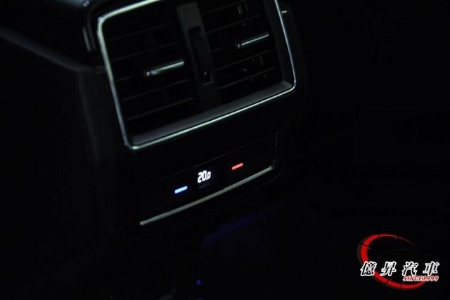 全景天窗、全數位儀表、360度環景、Matrix智慧型頭燈，新車保固中  第14張相片